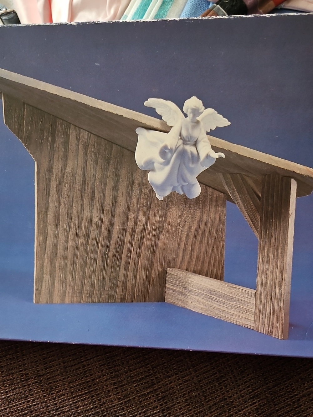 Avon Nativity Collectables 1983 The Stable Wood